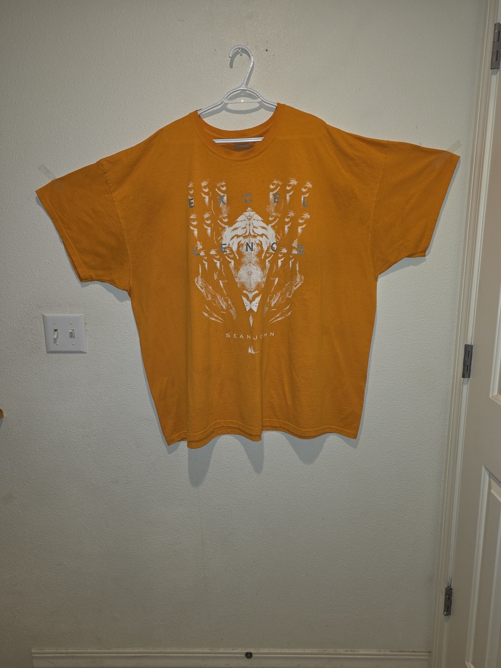 Sean John Orange Graphic Short-Sleeve Tee